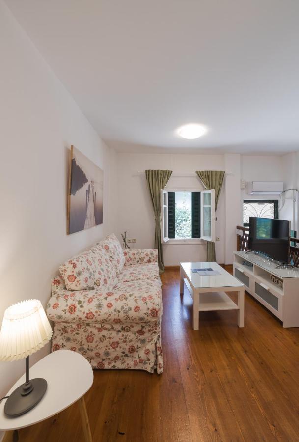 Anelia Boutique Apartments Нафпліон Екстер'єр фото